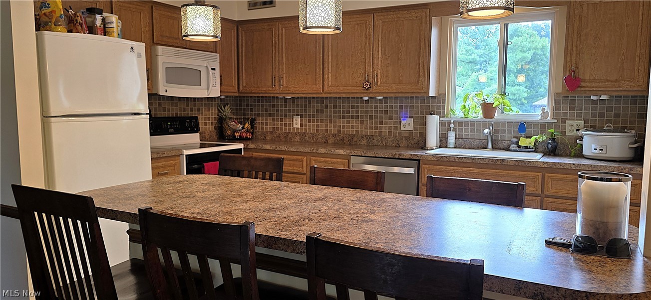 138 Kimrose Lane Broadview Heights OH 44147