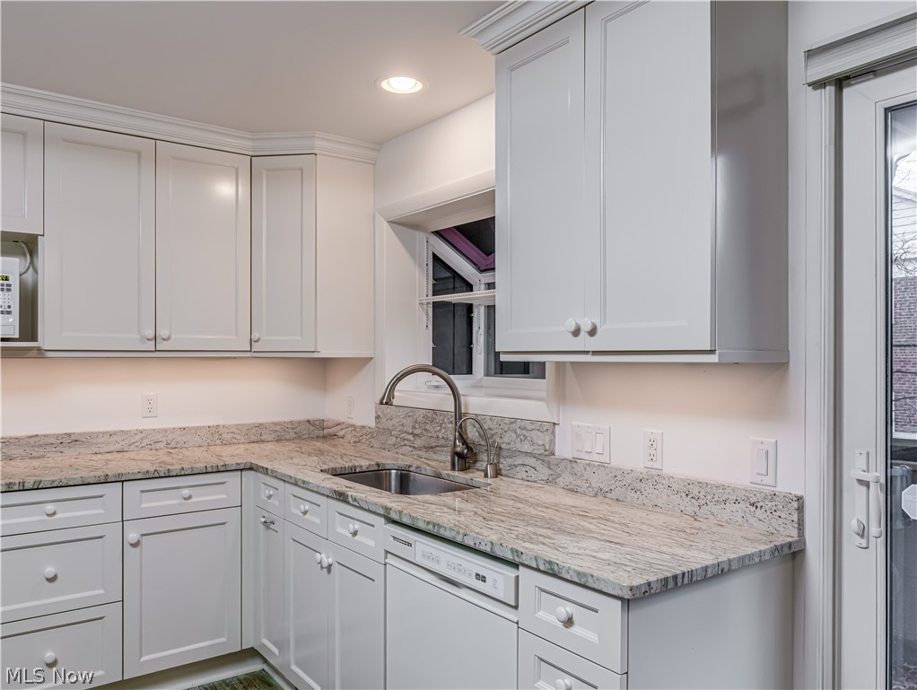 2675 Warrensville Center Road Shaker Heights OH 44122