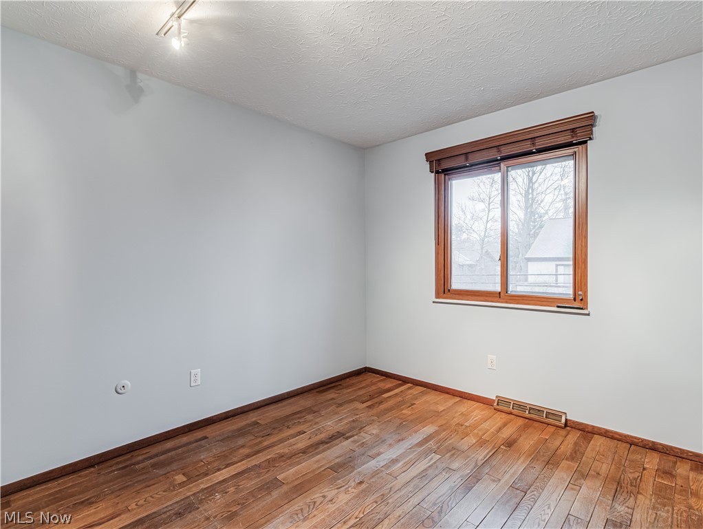 2675 Warrensville Center Road Shaker Heights OH 44122
