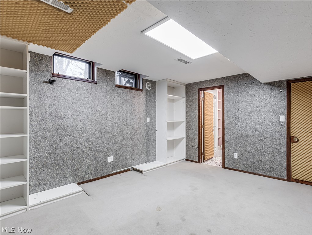 2675 Warrensville Center Road Shaker Heights OH 44122