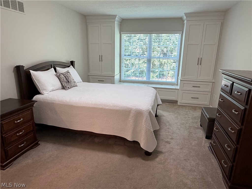 4153 Ledgewater Drive Mogadore OH 44260