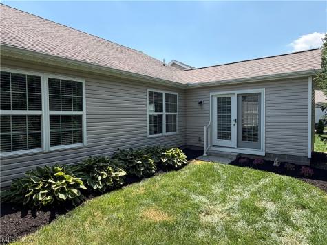 4153 Ledgewater Drive Mogadore OH 44260