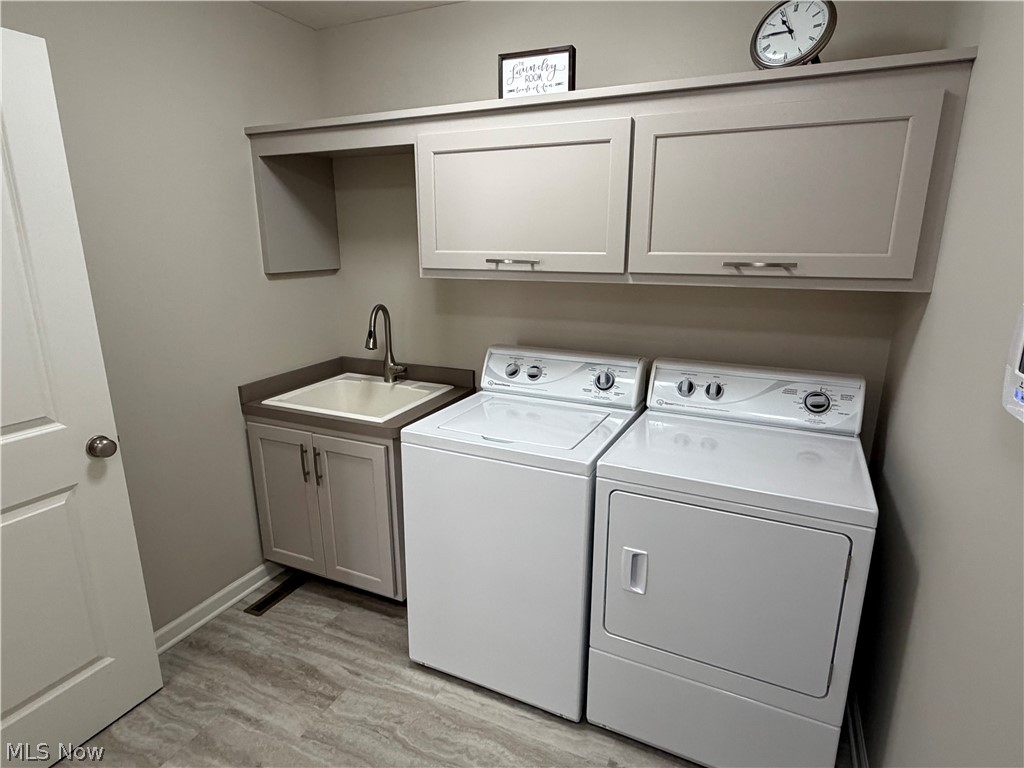 4153 Ledgewater Drive Mogadore OH 44260