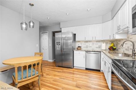 6604 Hidden Lake Trail Brecksville OH 44141