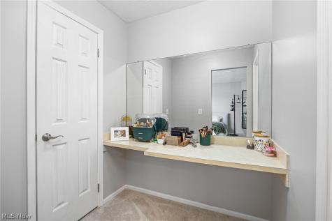 6604 Hidden Lake Trail Brecksville OH 44141