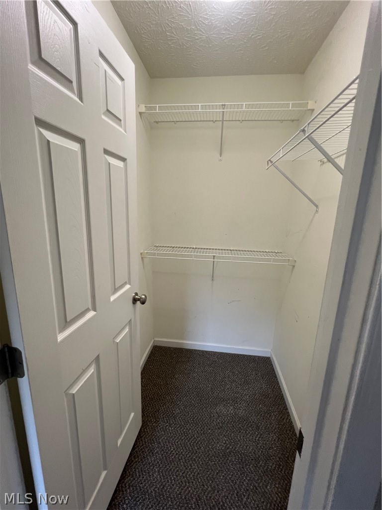 1308 Wellingshire Circle Cuyahoga Falls OH 44221