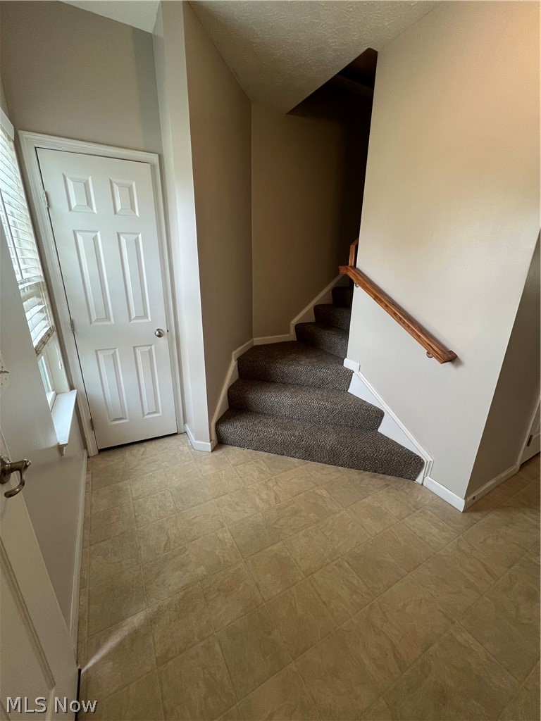 1308 Wellingshire Circle Cuyahoga Falls OH 44221