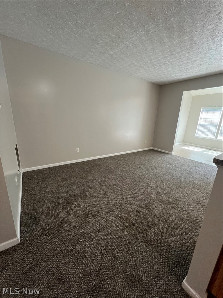 1308 Wellingshire Circle Cuyahoga Falls OH 44221