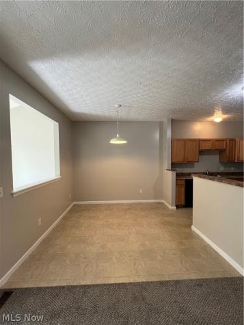 1308 Wellingshire Circle Cuyahoga Falls OH 44221