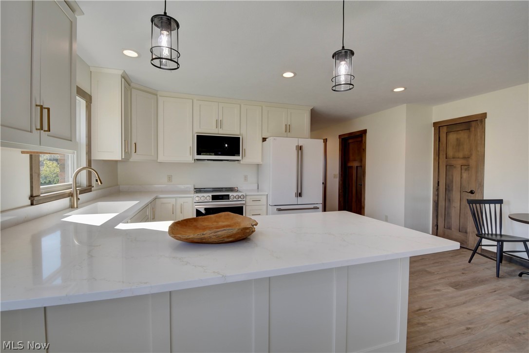 217 Pinehurst Drive Dover OH 44622