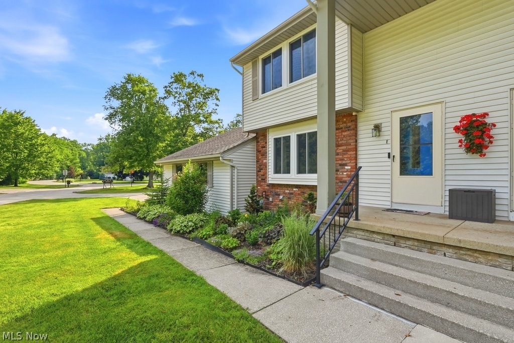 10125 Driftwood Cove Aurora OH 44202