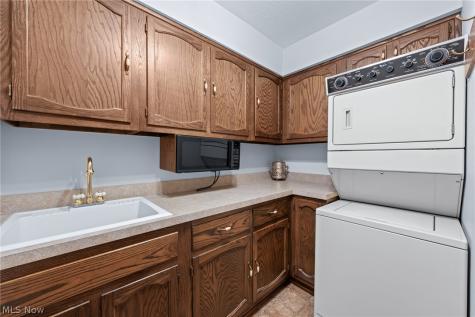 53 Hudson Common Drive Hudson OH 44236