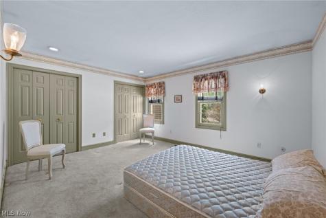 53 Hudson Common Drive Hudson OH 44236