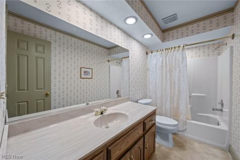 53 Hudson Common Drive Hudson OH 44236