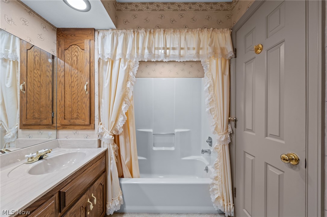 53 Hudson Common Drive Hudson OH 44236