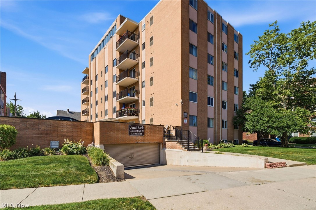 12029 Clifton Boulevard Lakewood OH 44107