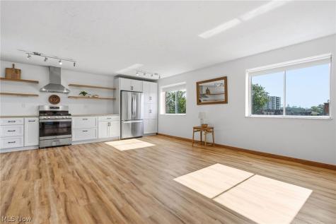 12029 Clifton Boulevard Lakewood OH 44107