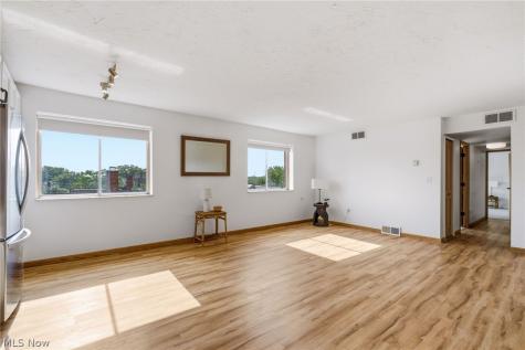 12029 Clifton Boulevard Lakewood OH 44107