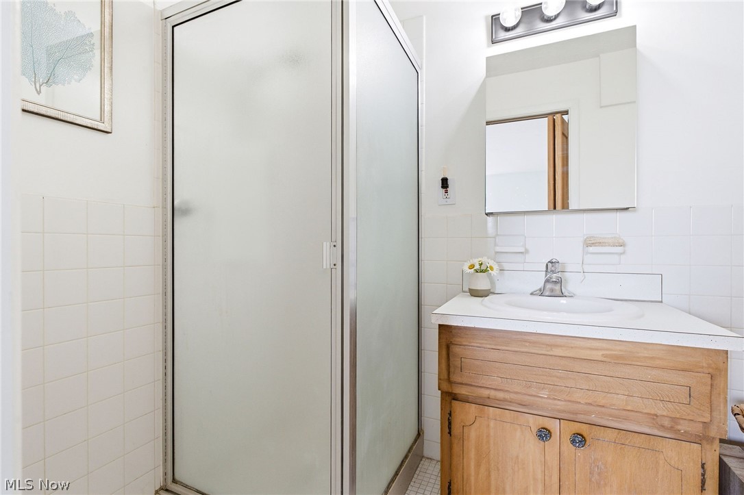 12029 Clifton Boulevard Lakewood OH 44107