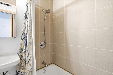 12029 Clifton Boulevard Lakewood OH 44107