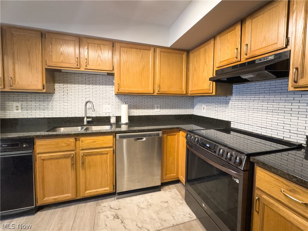 1448 Cedarwood Drive Westlake OH 44145