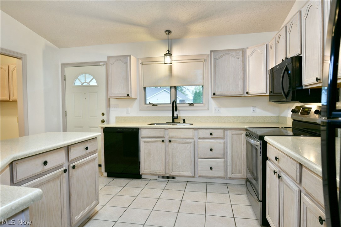 553 Wilcox Road Austintown OH 44515