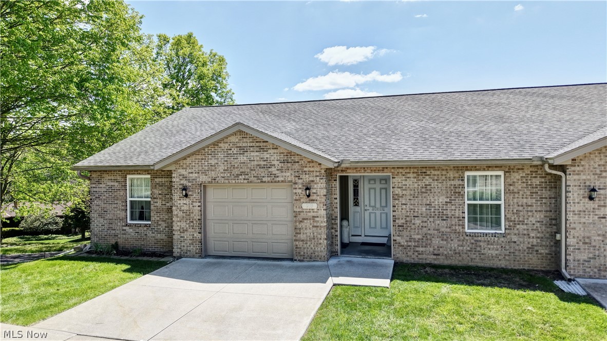 213 Knollton Drive Millersburg OH 44654