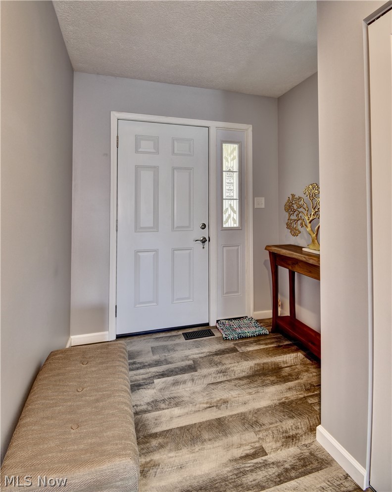 213 Knollton Drive Millersburg OH 44654