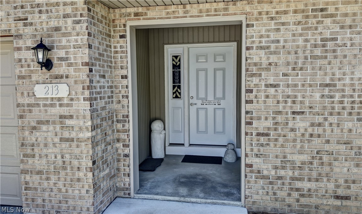213 Knollton Drive Millersburg OH 44654