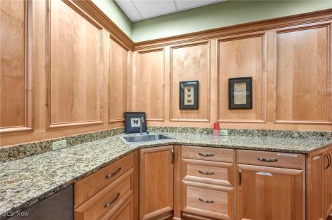 12550 Lake Avenue Lakewood OH 44107