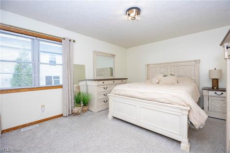 1118 Mindy Lane Wooster OH 44691