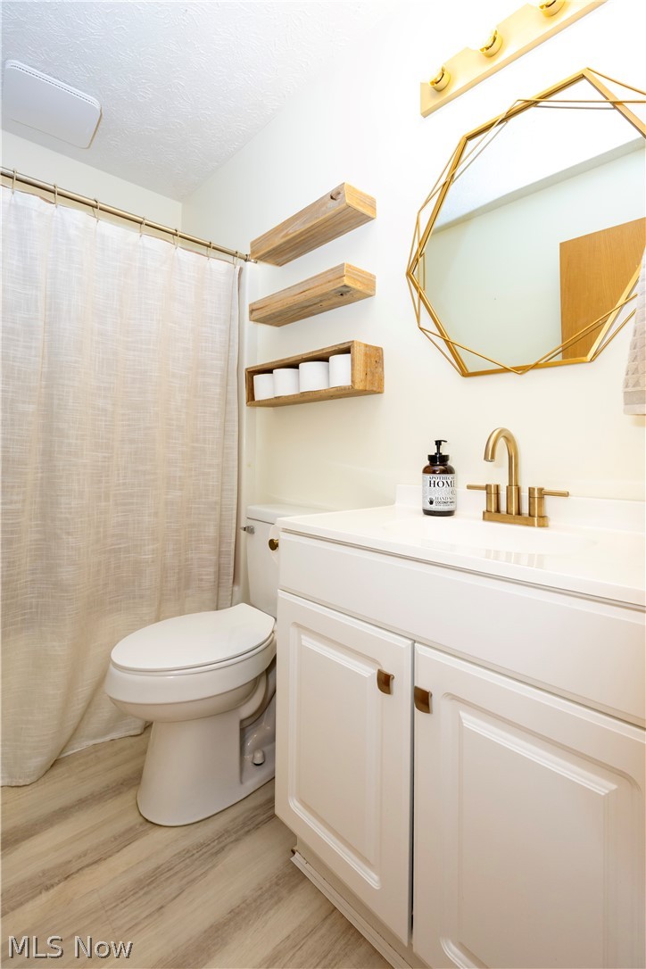 1118 Mindy Lane Wooster OH 44691