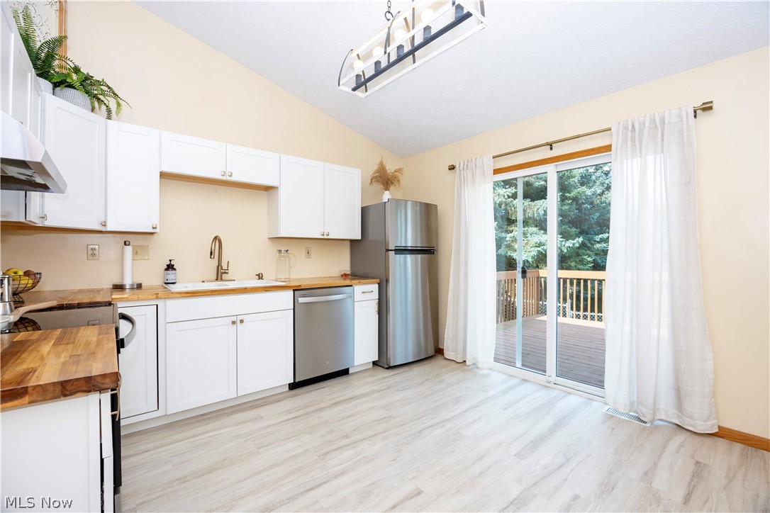 1118 Mindy Lane Wooster OH 44691