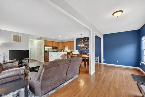 119 River Rock Way Berea OH 44017