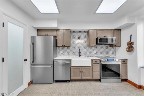 19425 Van Aken Boulevard Shaker Heights OH 44122