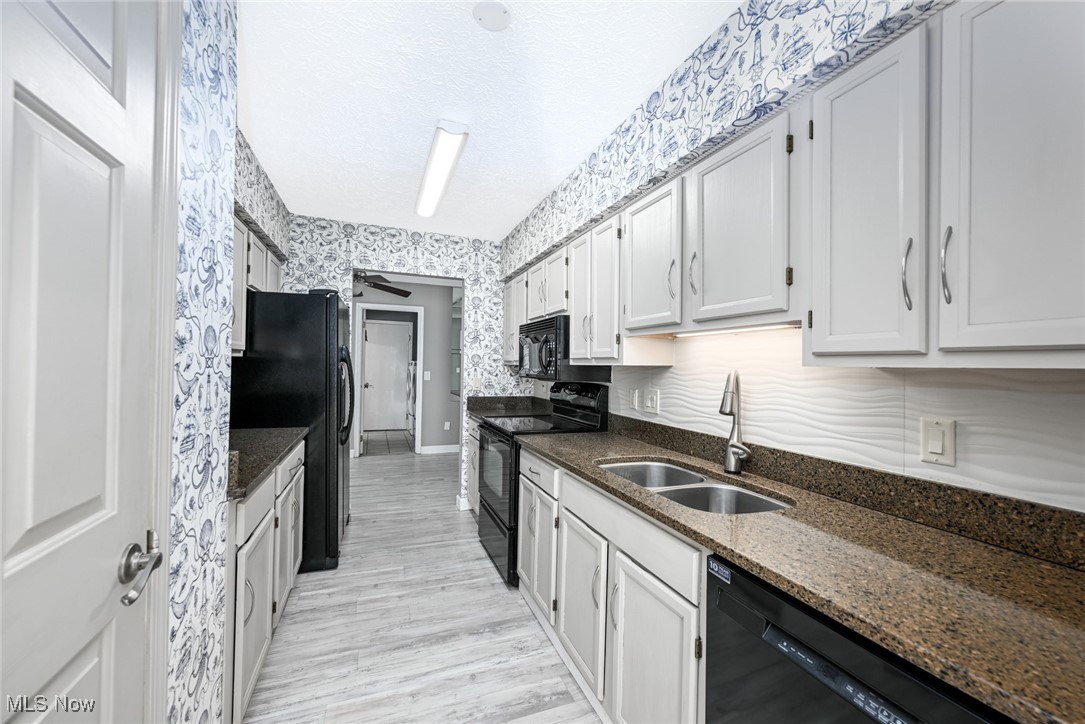 7121 W Cross Creek Trail Brecksville OH 44141