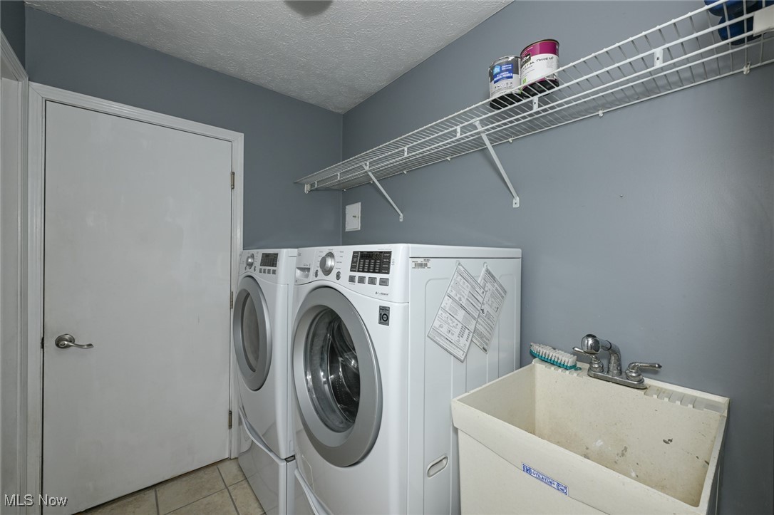 7121 W Cross Creek Trail Brecksville OH 44141