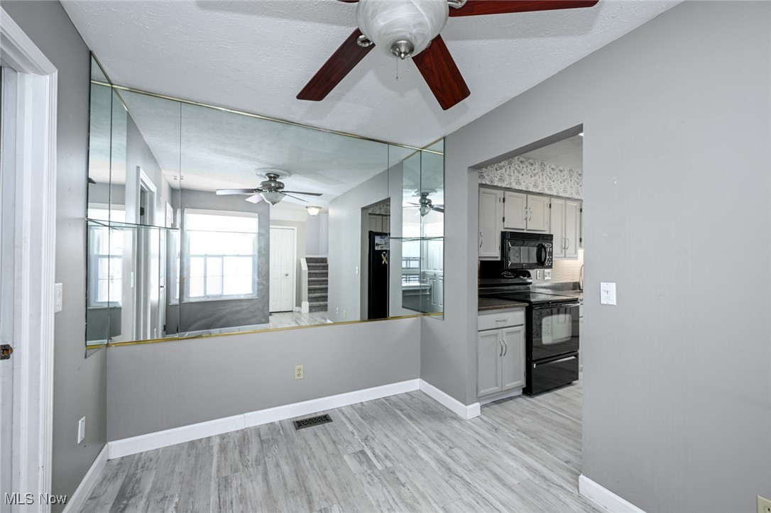 7121 W Cross Creek Trail Brecksville OH 44141