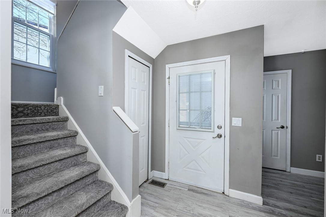 7121 W Cross Creek Trail Brecksville OH 44141