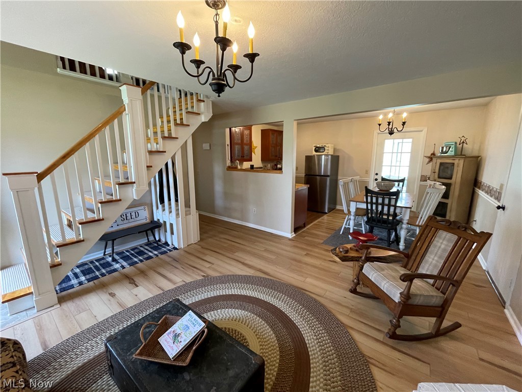 3267 Pinewood New Waterford OH 44445