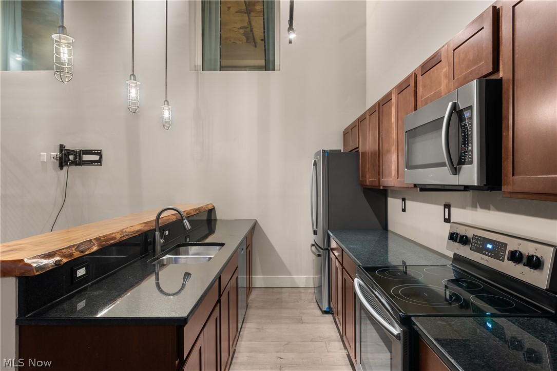 3200 Franklin Boulevard Cleveland OH 44113