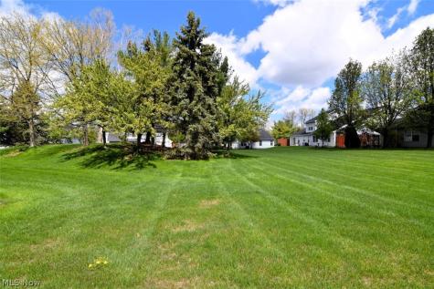 7281 Lilac Court North Olmsted OH 44070
