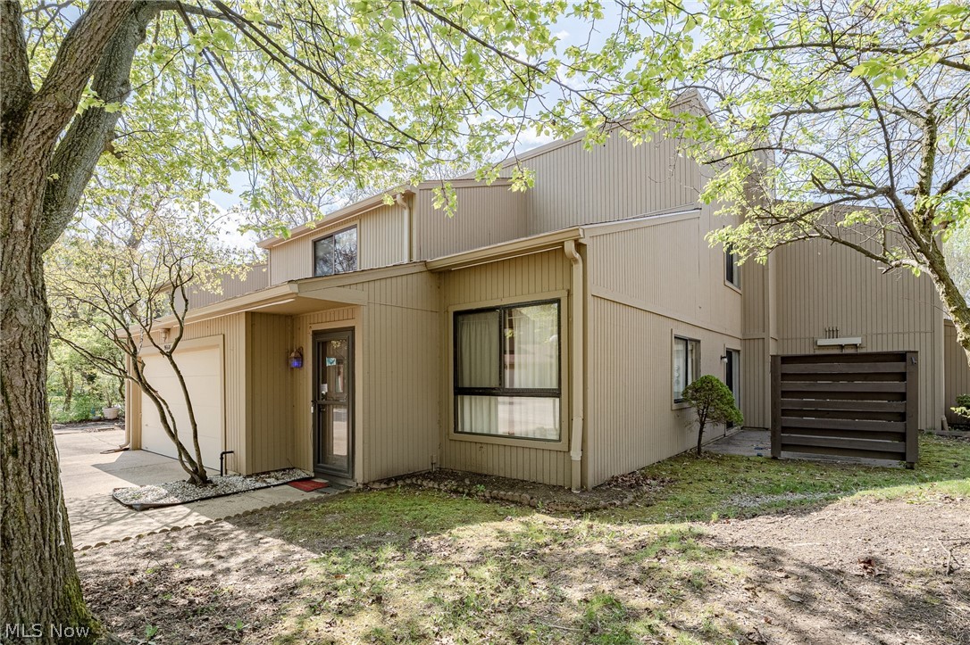 9668 Abbeyshire Way Mentor OH 44060