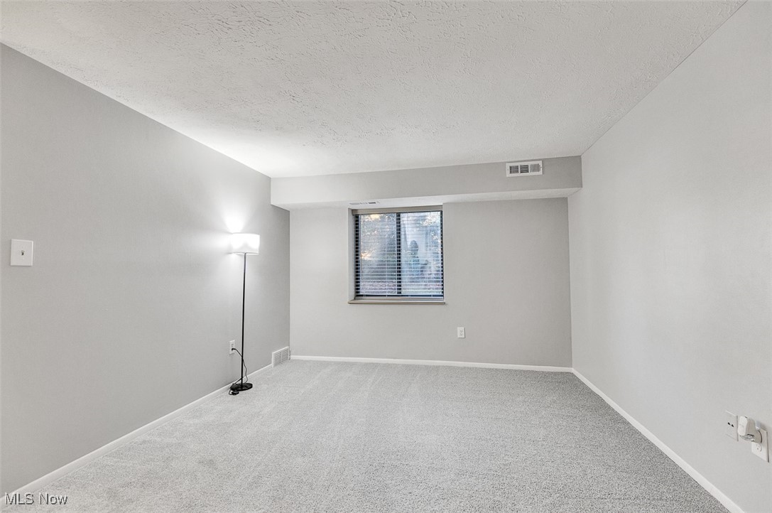 9530 Cove Drive North Royalton OH 44133