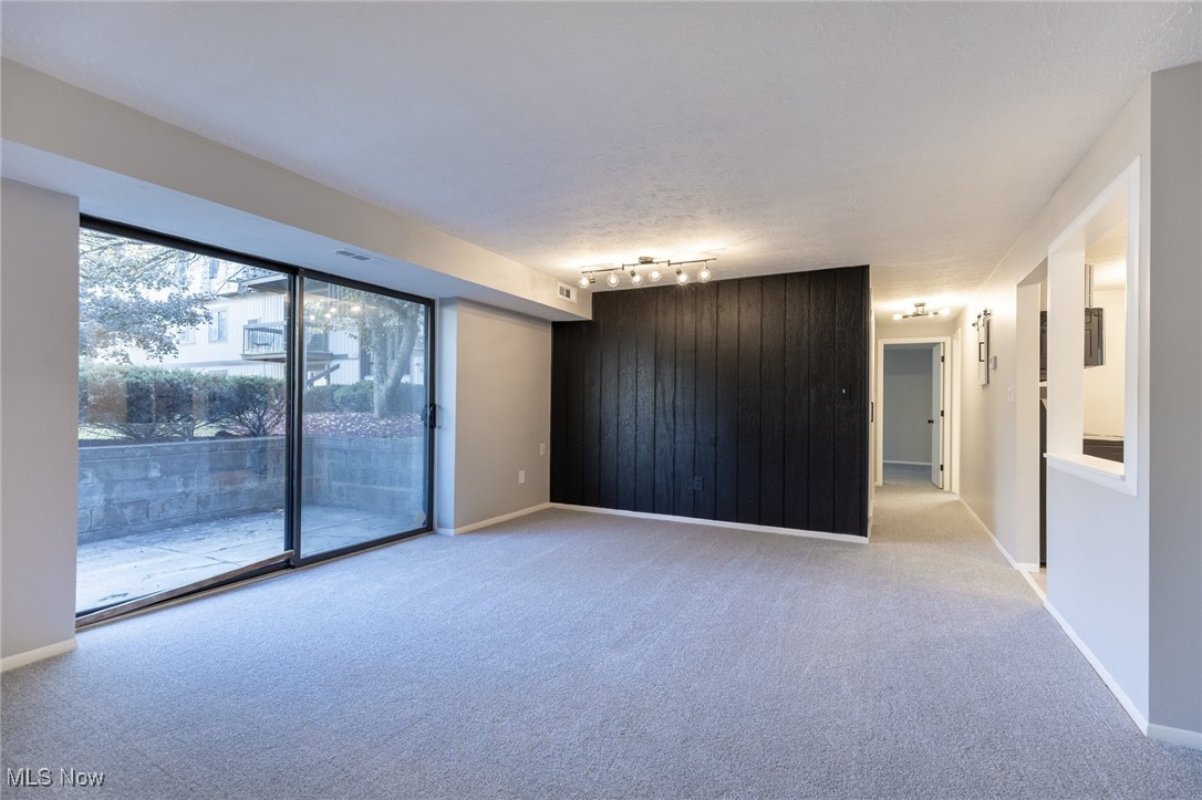 9530 Cove Drive North Royalton OH 44133