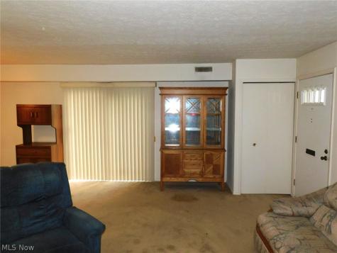 8027 Independence Drive Mentor OH 44060