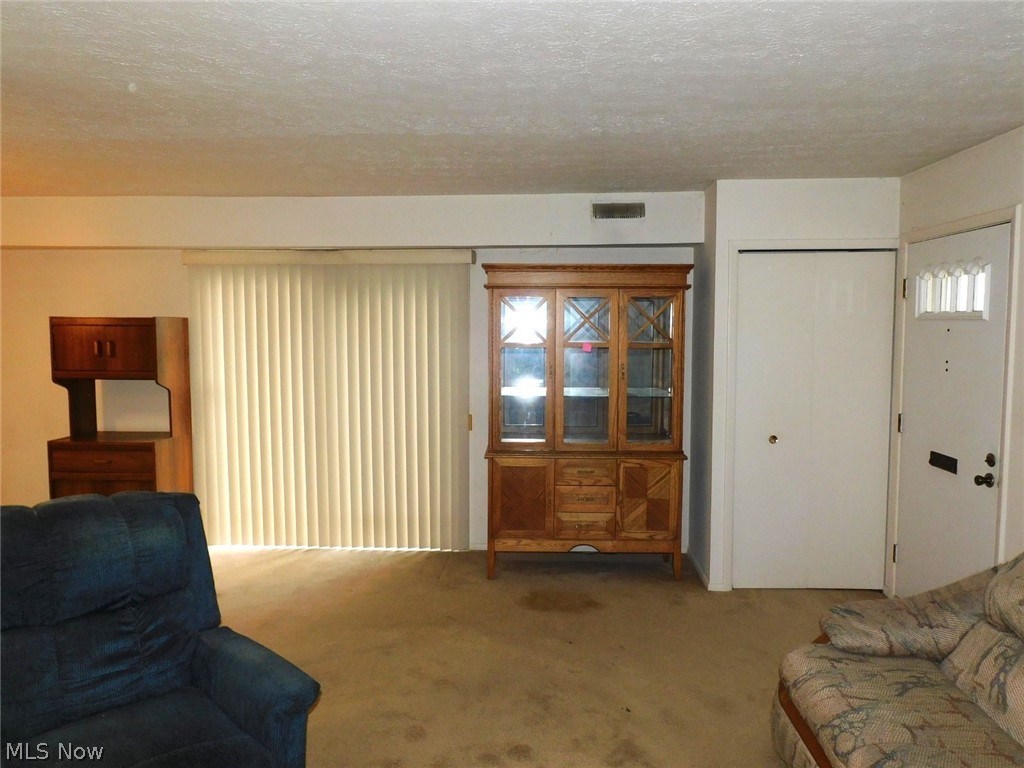 8027 Independence Drive Mentor OH 44060
