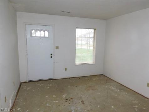 8027 Independence Drive Mentor OH 44060
