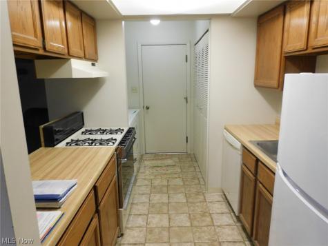 8027 Independence Drive Mentor OH 44060
