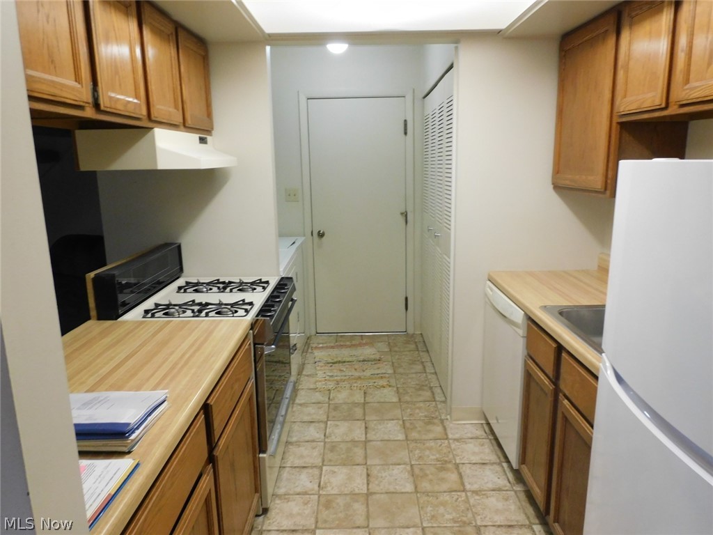 8027 Independence Drive Mentor OH 44060